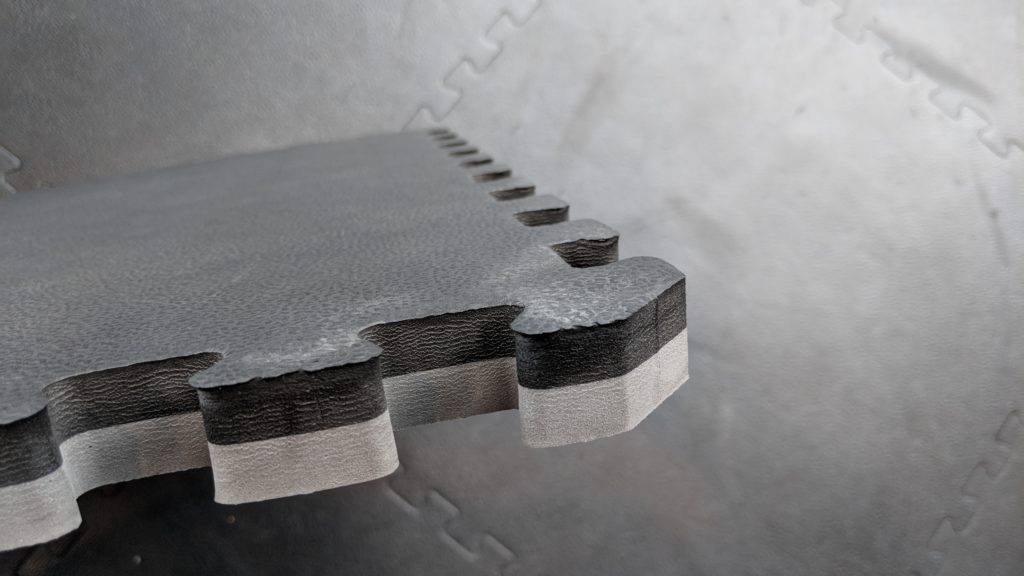 بلاط فوم الأرضيات ومدى ملائمته لك