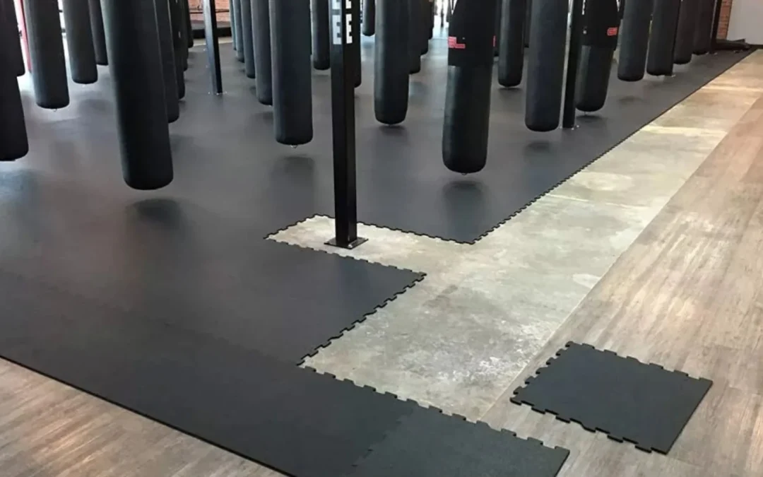 مزايا الأرضيات المطاطية في مراكز اللياقة راحة وأداء متميز