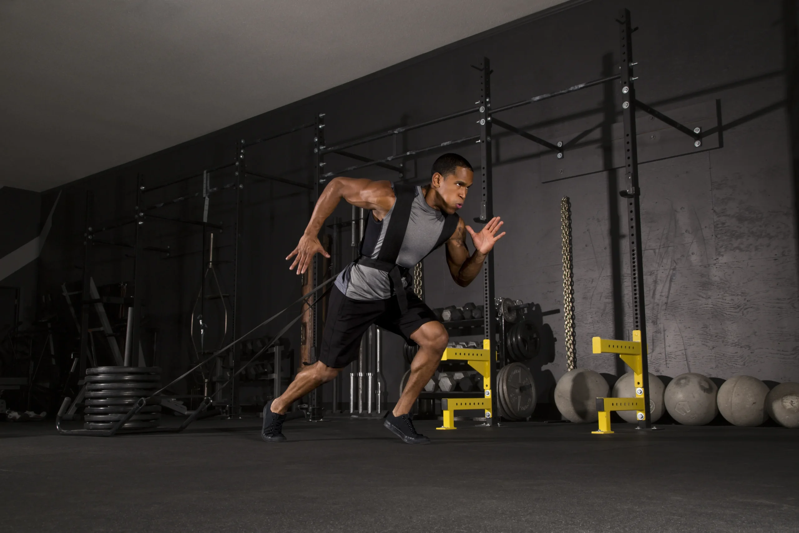 الفرق بين أنواع الأرضيات المطاطية واستخدام كل نوع